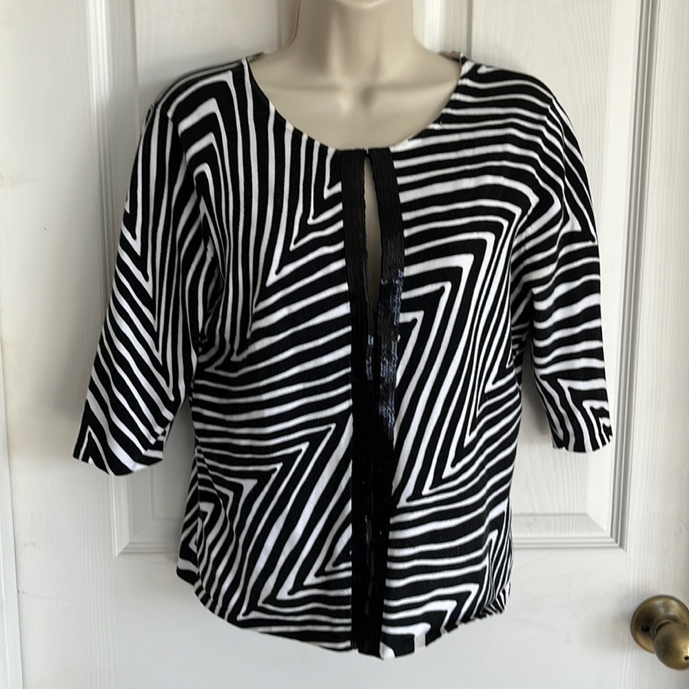White House Black Market short sleeves top